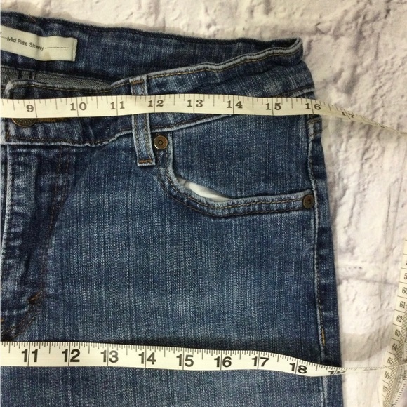 Levi’s Women’s Mid Rise Skinny Medium Wash Color Red Tab Size 12 W 31 L 32 - Picture 6 of 11